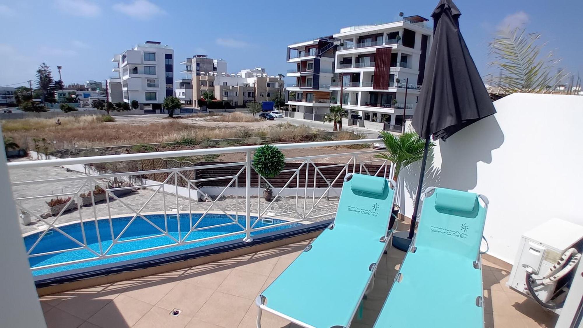 Kato Paphos Suites Esterno foto